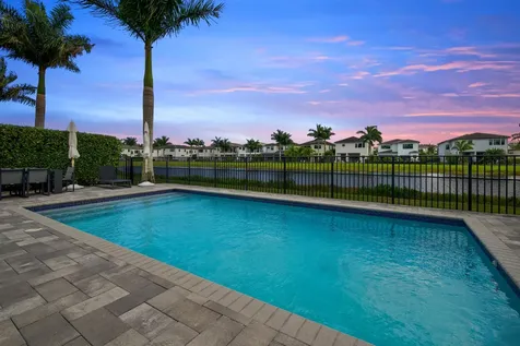 9046 Chauvet Way Boca Raton FL 33496
