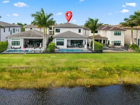 9046 Chauvet Way Boca Raton FL 33496