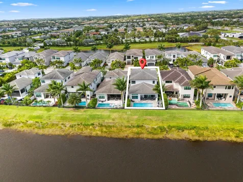 9046 Chauvet Way Boca Raton FL 33496