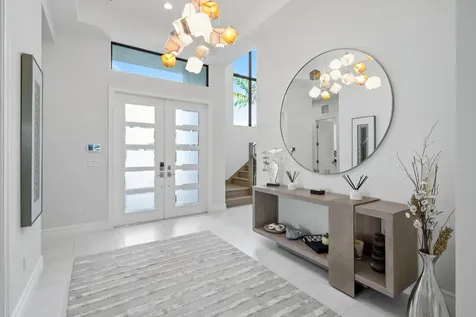 9046 Chauvet Way Boca Raton FL 33496