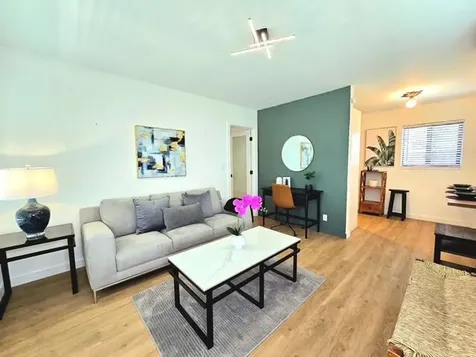 754 NE 40th Street Oakland Park FL 33334