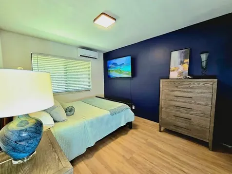 754 NE 40th Street Oakland Park FL 33334