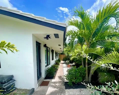 754 NE 40th Street Oakland Park FL 33334
