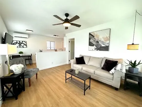 754 NE 40th Street Oakland Park FL 33334