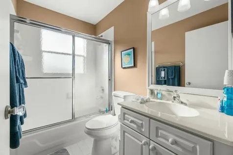 2476 Nw 67th Street Boca Raton FL 33496