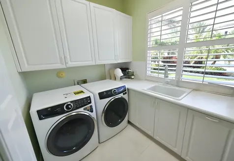 147 Thatch Palm Cove Boca Raton FL 33432