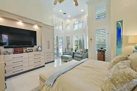 147 Thatch Palm Cove Boca Raton FL 33432