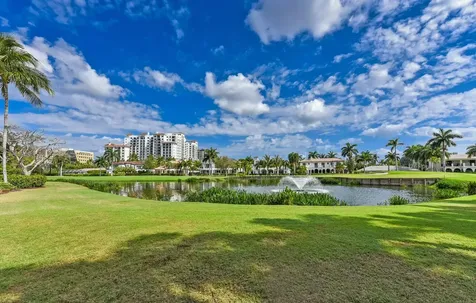 147 Thatch Palm Cove Boca Raton FL 33432