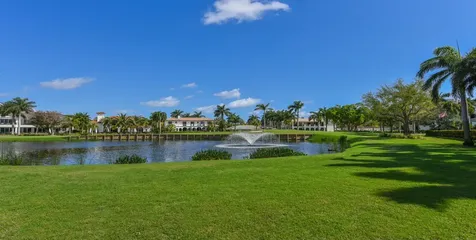 147 Thatch Palm Cove Boca Raton FL 33432