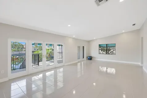 8420 Rednock Lane Miami Lakes FL 33016