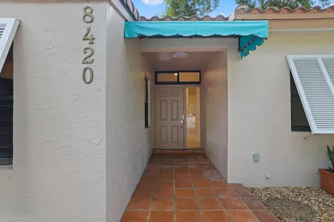 8420 Rednock Lane Miami Lakes FL 33016