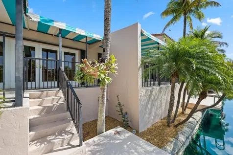 8420 Rednock Lane Miami Lakes FL 33016