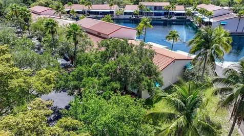 8420 Rednock Lane Miami Lakes FL 33016