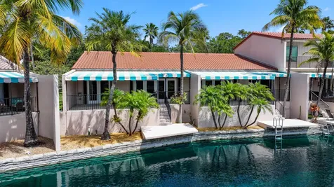 8420 Rednock Lane Miami Lakes FL 33016