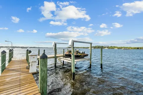560 Sw Bay Pointe Circle Palm City FL 34990