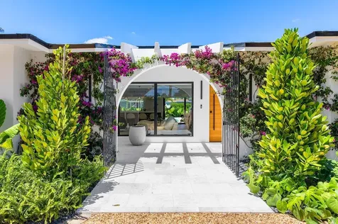 7711 W Lake Drive Lake Clarke Shores FL 33406