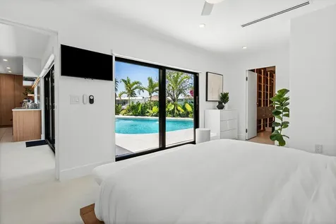 7711 W Lake Drive Lake Clarke Shores FL 33406