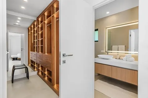 7711 W Lake Drive Lake Clarke Shores FL 33406