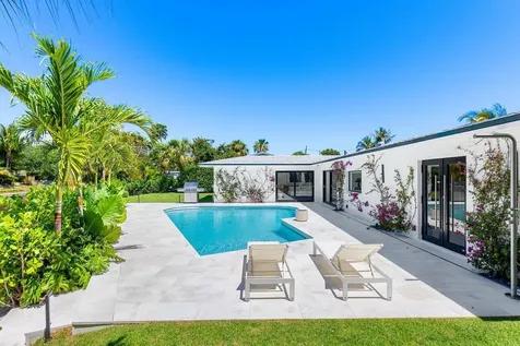 7711 W Lake Drive Lake Clarke Shores FL 33406