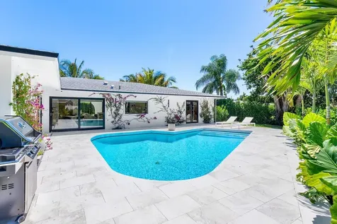 7711 W Lake Drive Lake Clarke Shores FL 33406