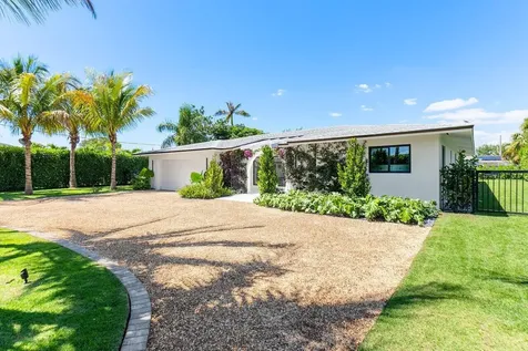 7711 W Lake Drive Lake Clarke Shores FL 33406