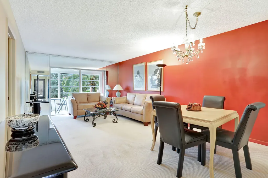 2951 Nw 46th Avenue Lauderdale Lakes FL 33313