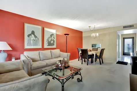 2951 Nw 46th Avenue Lauderdale Lakes FL 33313