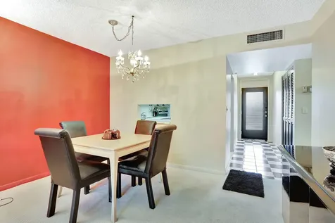 2951 Nw 46th Avenue Lauderdale Lakes FL 33313