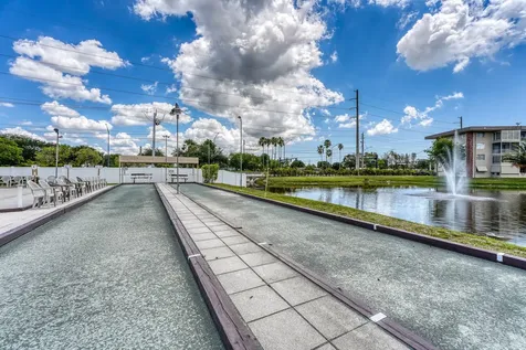 2951 Nw 46th Avenue Lauderdale Lakes FL 33313