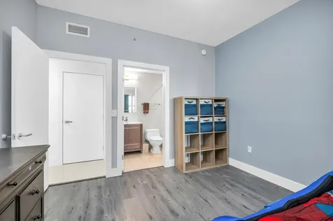 3330 NE 190th Street Aventura FL 33180
