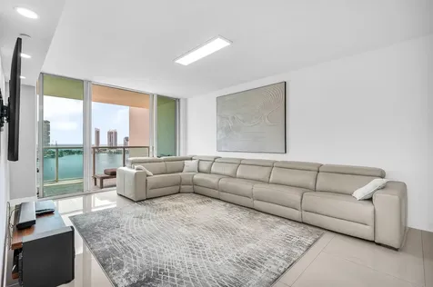 3330 NE 190th Street Aventura FL 33180