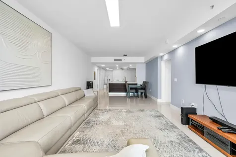 3330 NE 190th Street Aventura FL 33180