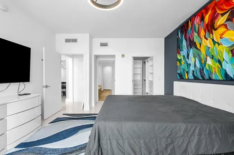 3330 NE 190th Street Aventura FL 33180