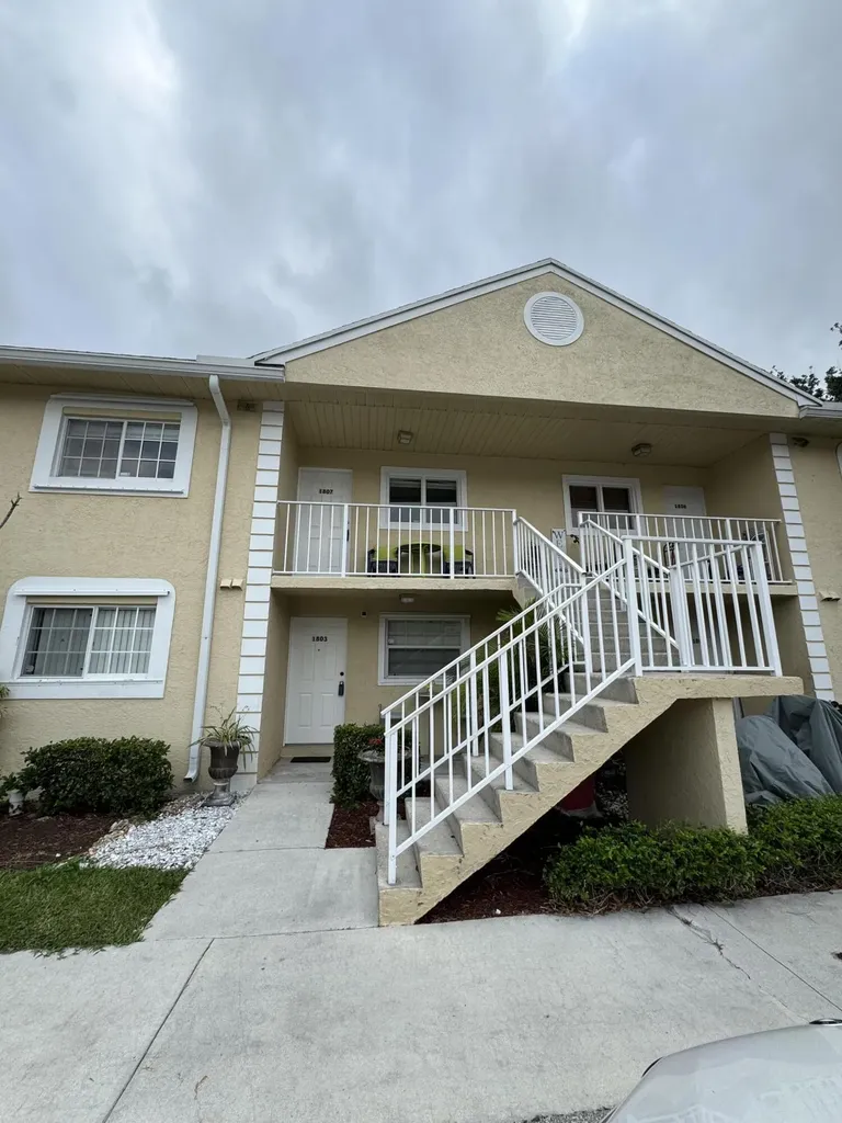 1807 Palm Beach Trace Drive Royal Palm Beach FL 33411