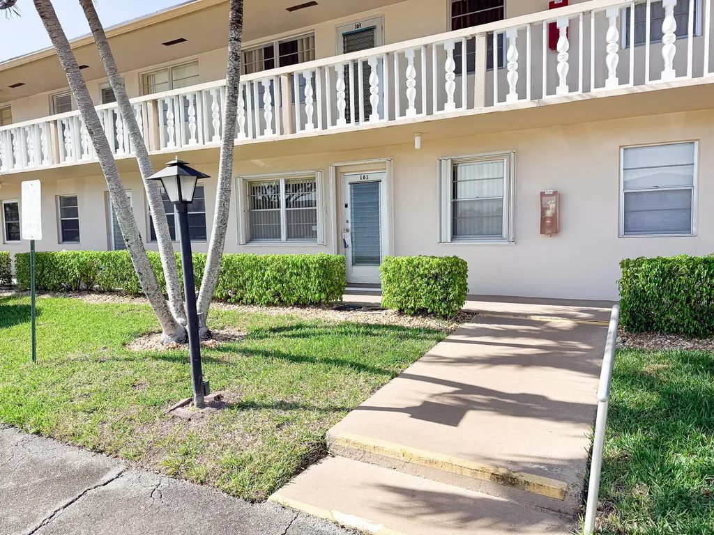 161 Kent J West Palm Beach FL 33417