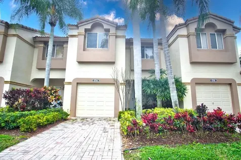 6744 Via Regina Boca Raton FL 33433