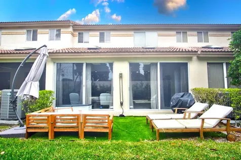 6744 Via Regina Boca Raton FL 33433