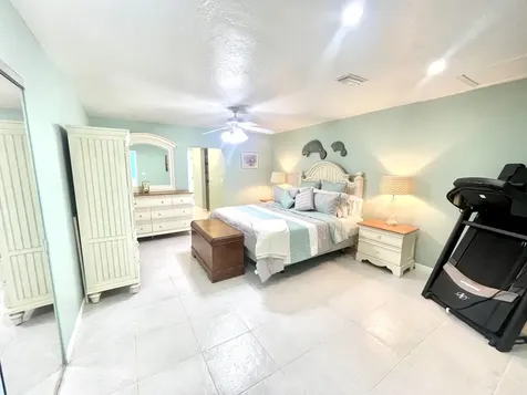 880 Se Degan Drive Port Saint Lucie FL 34983