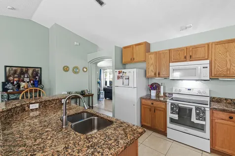 663 Nw North Macedo Boulevard Port Saint Lucie FL 34983