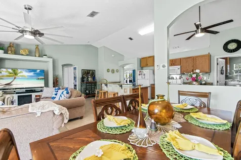 663 Nw North Macedo Boulevard Port Saint Lucie FL 34983