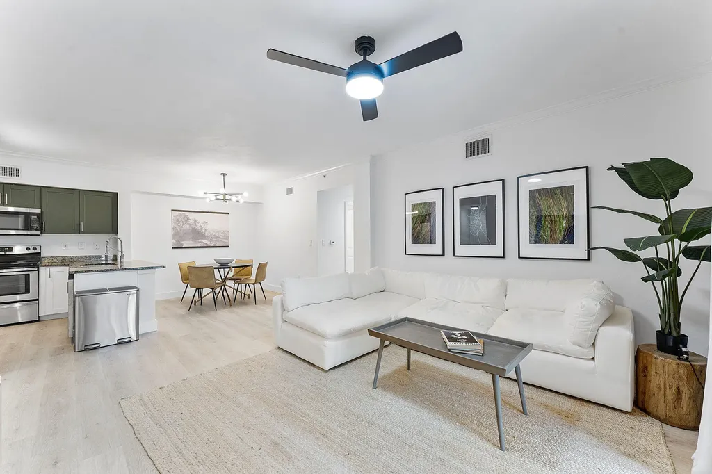 6378 Emerald Dunes Drive West Palm Beach FL 33411