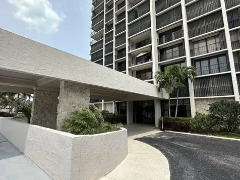5047 N Highway A1a Hutchinson Island FL 34949