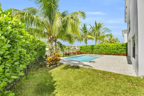 8586 Apple Falls Lane Boca Raton FL 33496