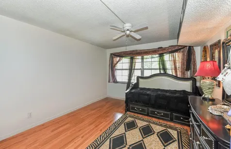 3960 Oaks Clubhouse Drive Pompano Beach FL 33069