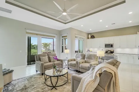 9182 Sw Pepoli Way Port Saint Lucie FL 34987