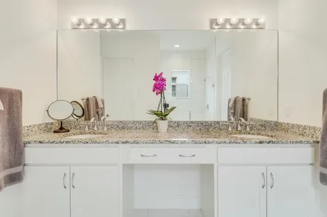 9182 Sw Pepoli Way Port Saint Lucie FL 34987