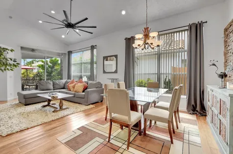 6694 Nw 26th Way Boca Raton FL 33496