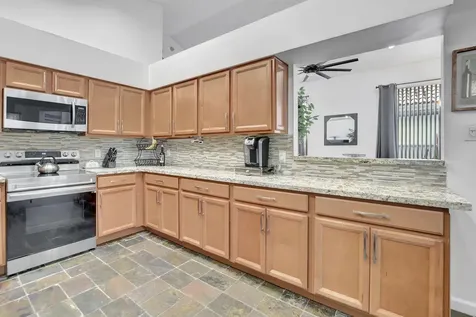 6694 Nw 26th Way Boca Raton FL 33496