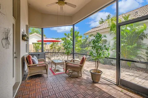 6694 Nw 26th Way Boca Raton FL 33496