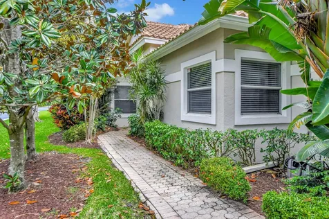 6694 Nw 26th Way Boca Raton FL 33496
